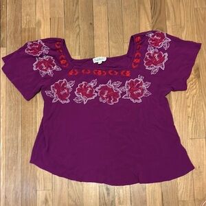 🚨Cloud Chaser Women's Floral Embroidered Top Fuchsia L